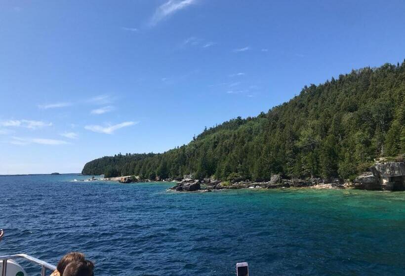 Tobermory Peaceful Private Entire Cottage Log Home Spacious Fully Equipped