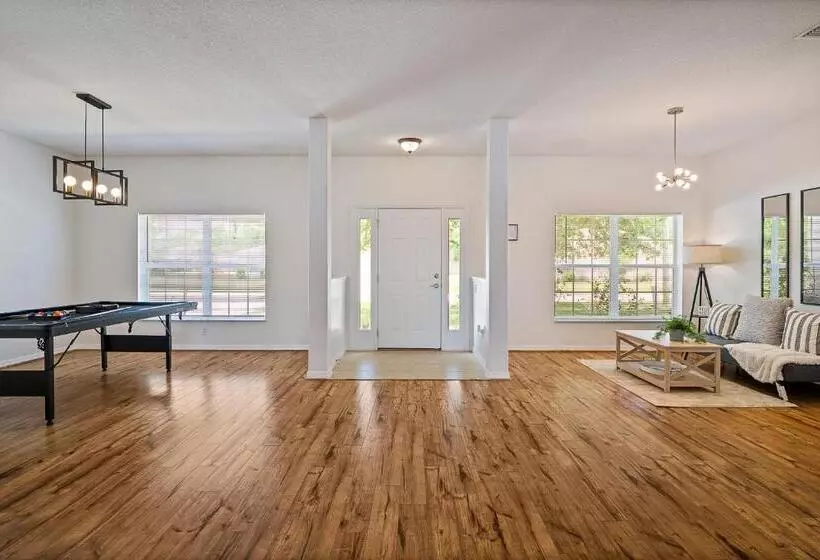 Whispering Palm Newly Renovated Cozy Fenced In Pool Home   Sleeps 8
