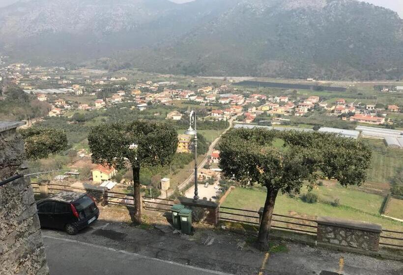 Alloggio Per Turisti A Solo 10 Minuti Dal Mare