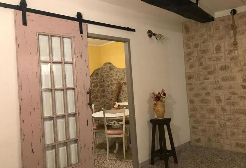 Alloggio Per Turisti A Solo 10 Minuti Dal Mare