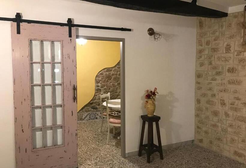 Alloggio Per Turisti A Solo 10 Minuti Dal Mare