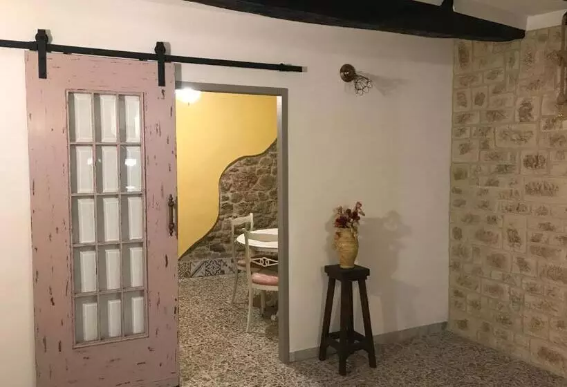 Alloggio Per Turisti A Solo 10 Minuti Dal Mare