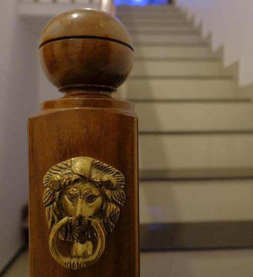 Blue Sophy Residency