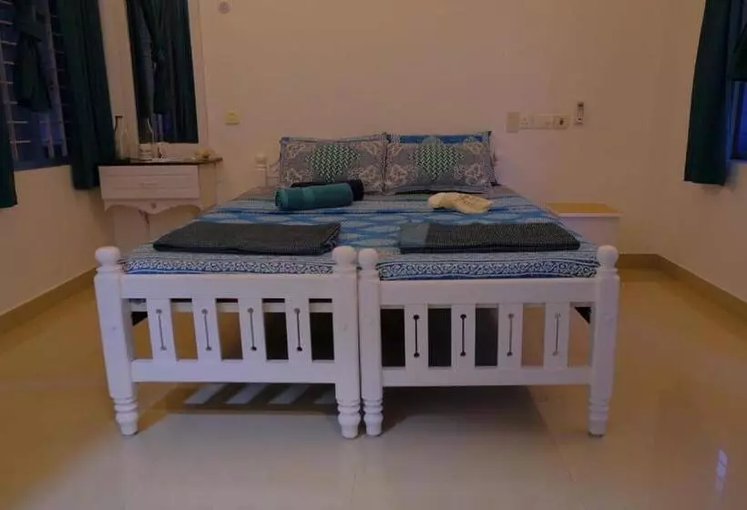Blue Sophy Residency
