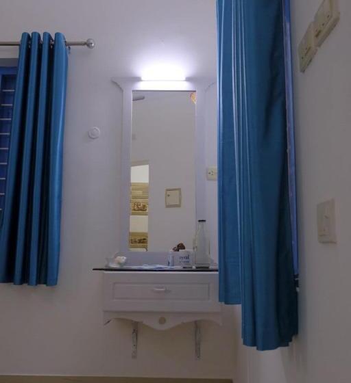 Blue Sophy Residency