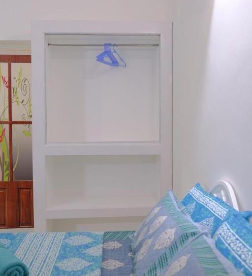 Blue Sophy Residency