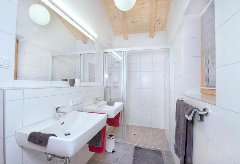 Grünerstein Chalet Jungbrunnen