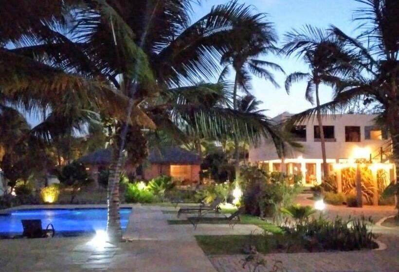 بنسيون Vila Saguaro