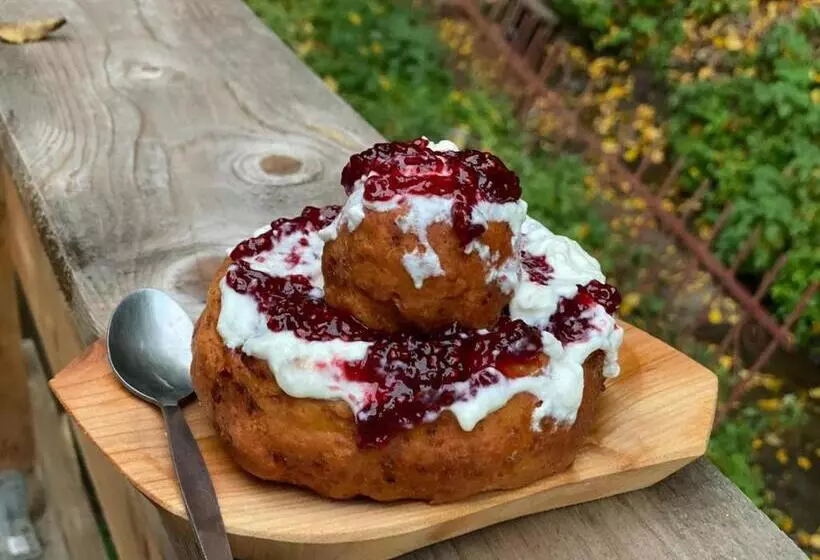 تختخواب و صبحانه Căsuța Din Pădure