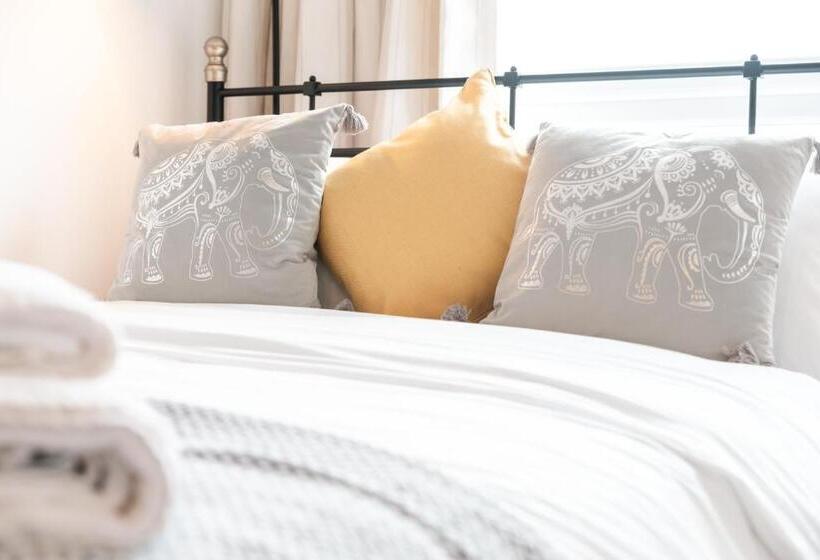 City View Apart Central Of Southampton 2 Beds & 2 Bath   Free Private Parking Space