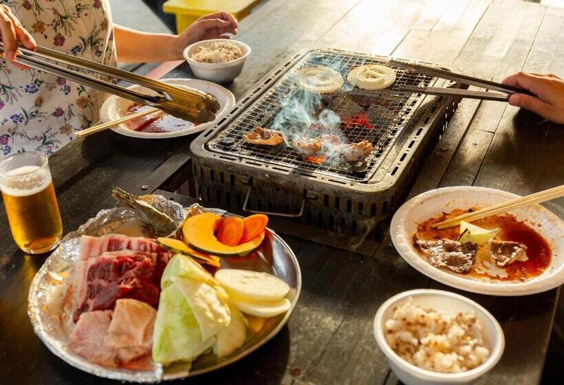 Отель 直島町ふるさと海の家 つつじ荘  Seaside Park Stay Tsutsujiso