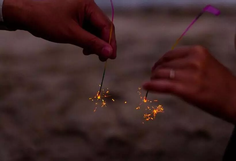 ホテル 直島町ふるさと海の家 つつじ荘  Seaside Park Stay Tsutsujiso