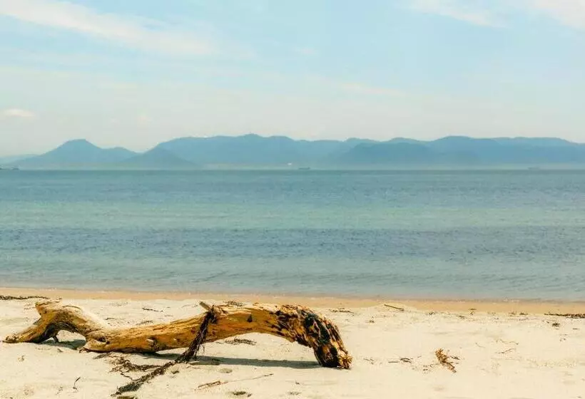 ホテル 直島町ふるさと海の家 つつじ荘  Seaside Park Stay Tsutsujiso