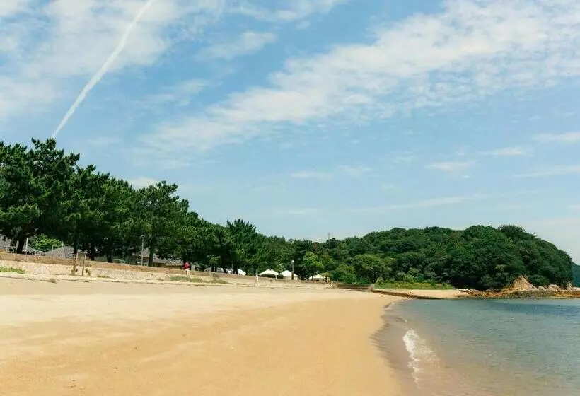 ホテル 直島町ふるさと海の家 つつじ荘  Seaside Park Stay Tsutsujiso