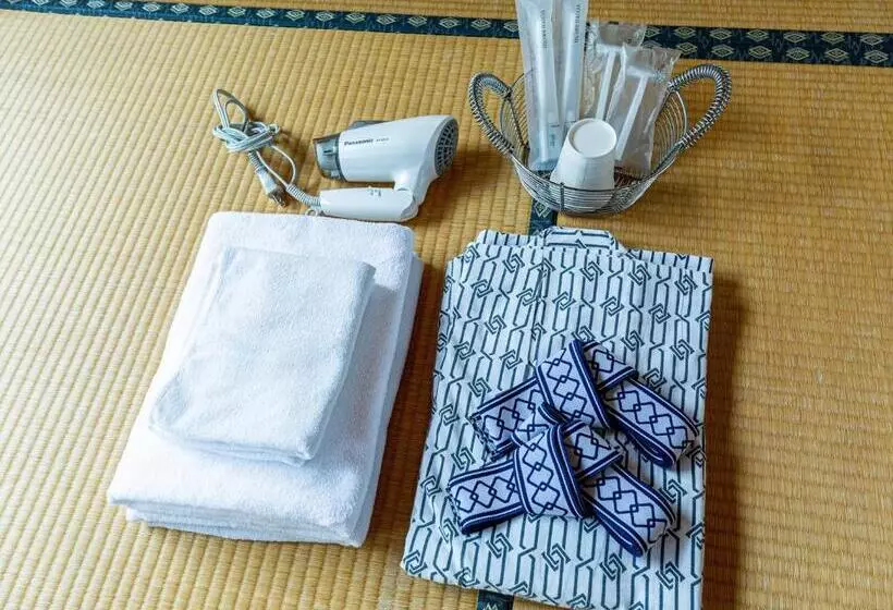 ホテル 直島町ふるさと海の家 つつじ荘  Seaside Park Stay Tsutsujiso