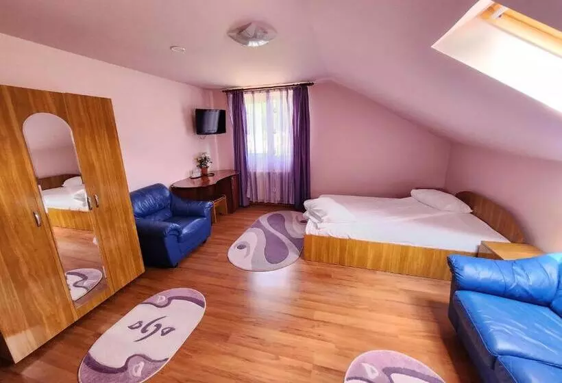 Hotelli Vila Dolly