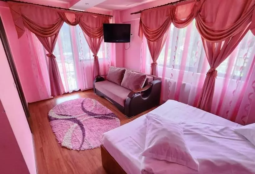 Hotelli Vila Dolly