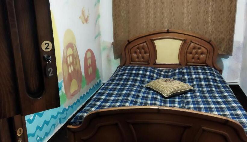 펜션 Asine Yerevan