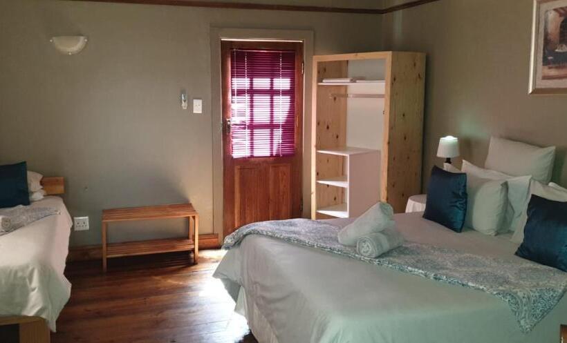 פנסיון Travellers Joy Guest House