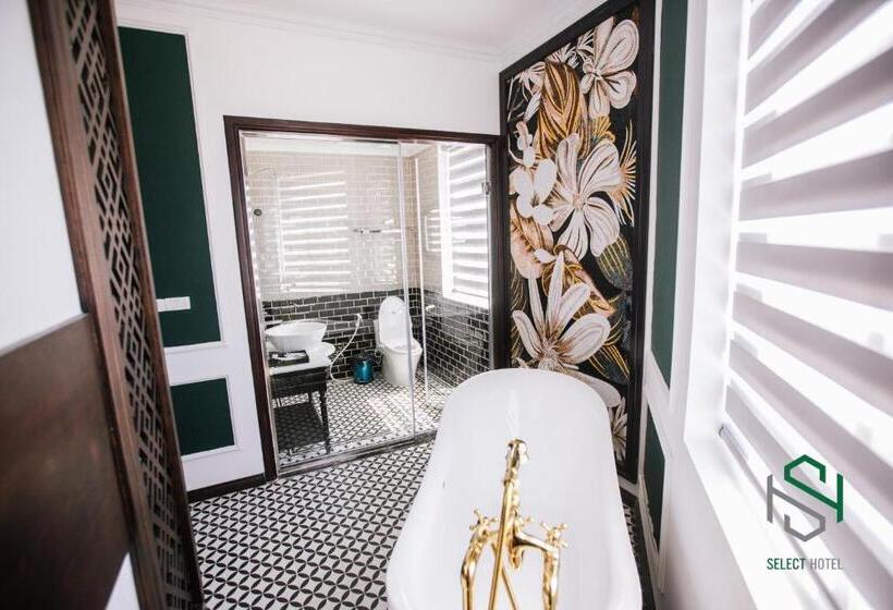 Selecthotel Hạ Long