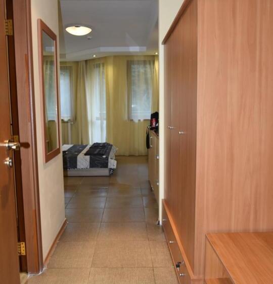 Studio Villa Park Premium