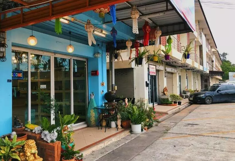 Aekkalukthai Hostel Rayong
