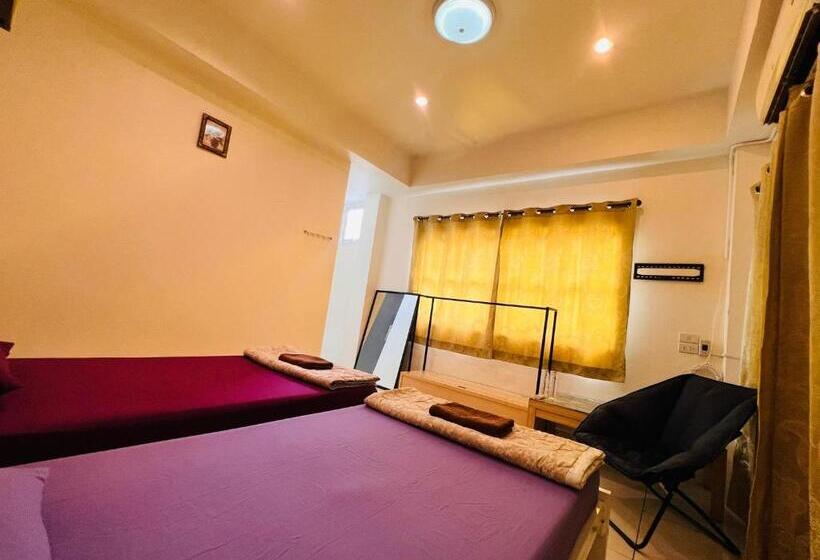 Aekkalukthai Hostel Rayong