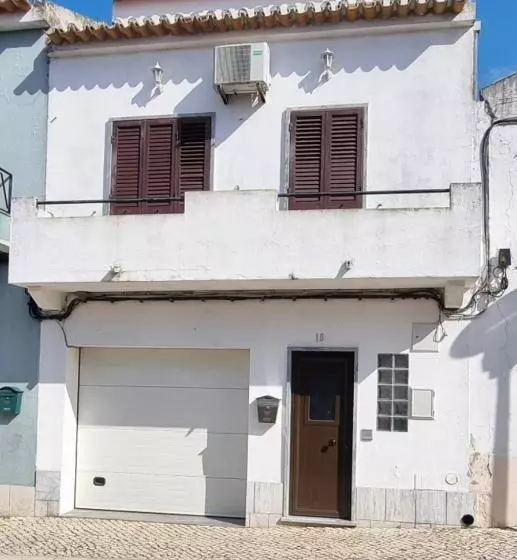 Casa Da Rua Da Fonte