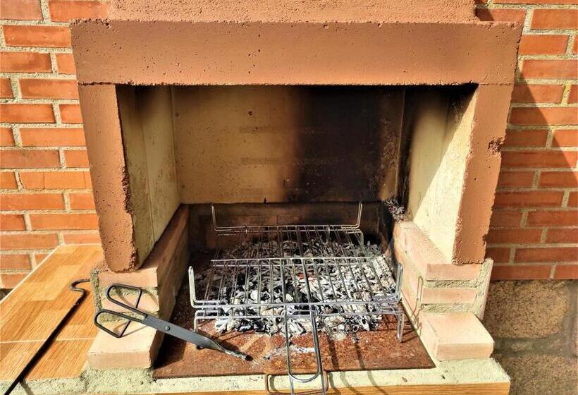 Casa Rural El Huerto Con Jardín