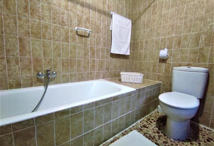 Casa Rural El Huerto Con Jardín