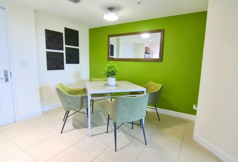 City Place, 2bd2br, Walkability 95