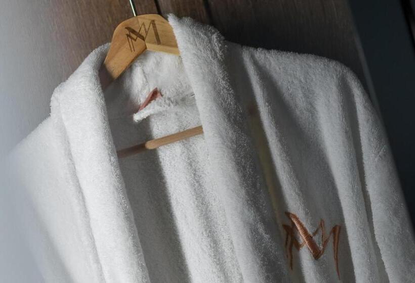 هتل Mert Boutique