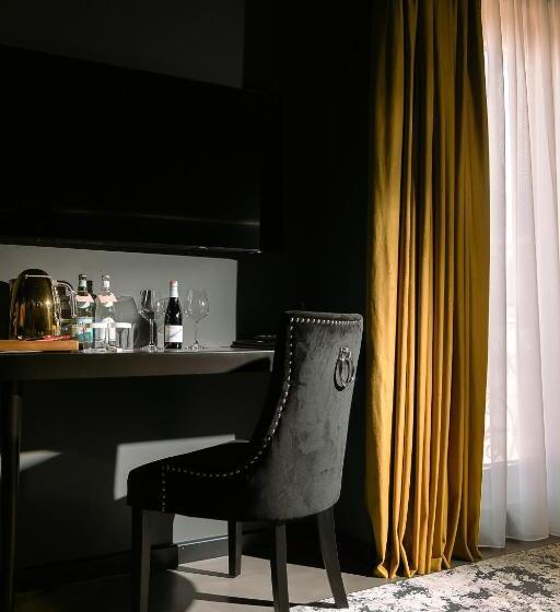 هتل Mert Boutique