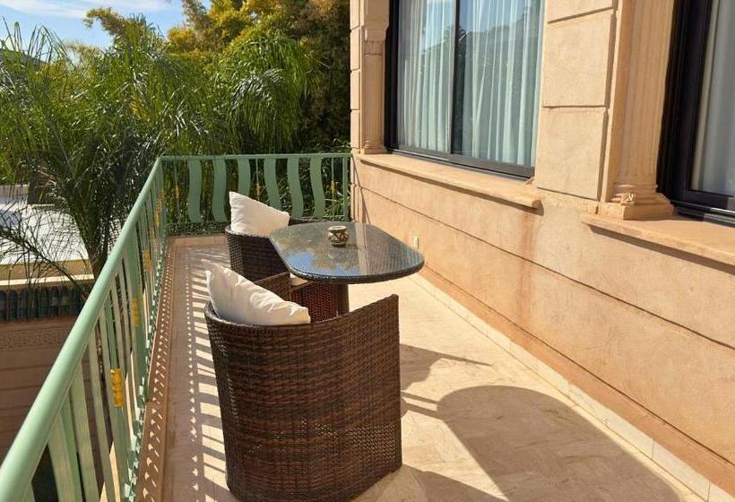 هتل Sillage Palace Sky & Spa