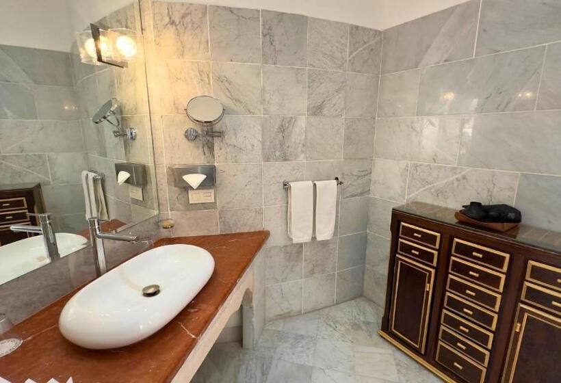 هتل Sillage Palace Sky & Spa