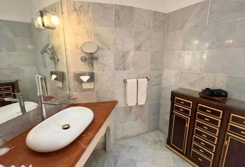 هتل Sillage Palace Sky & Spa