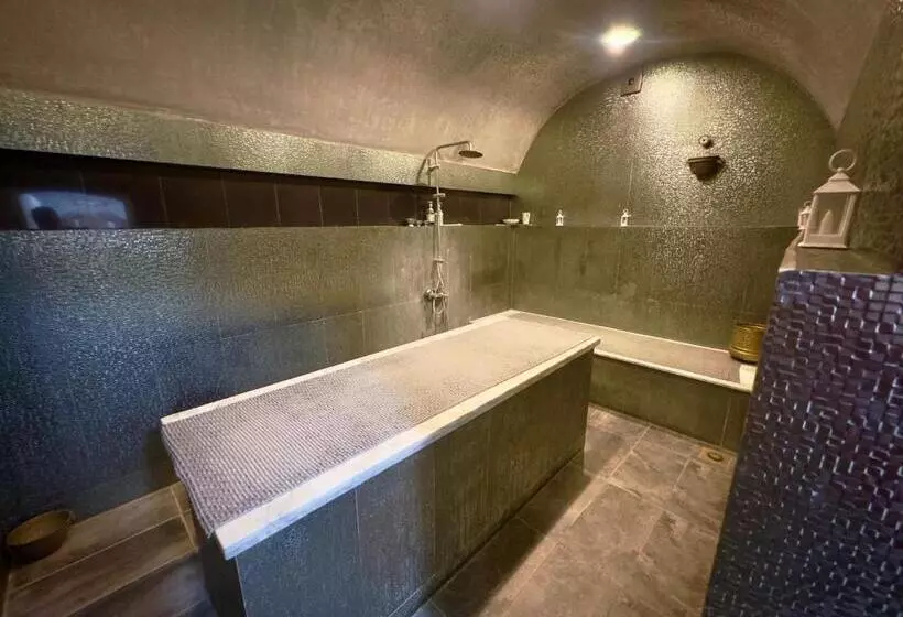 هتل Sillage Palace Sky & Spa