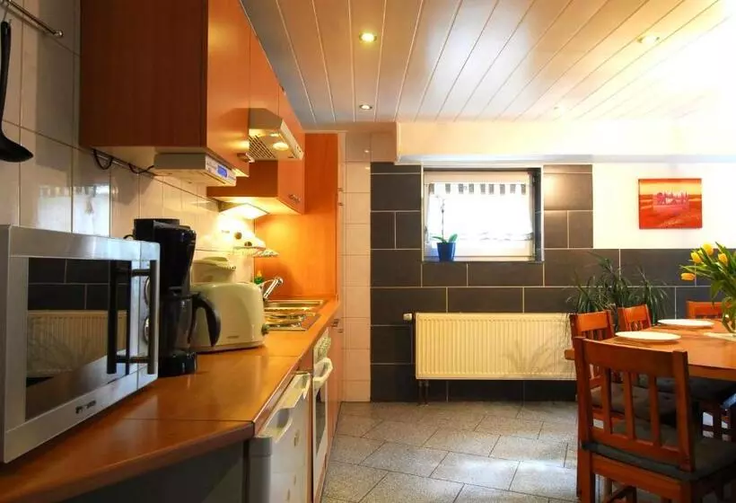 Majatalo Monteurwohnung Krings Ferienwohnung Am Steinbüchel 1