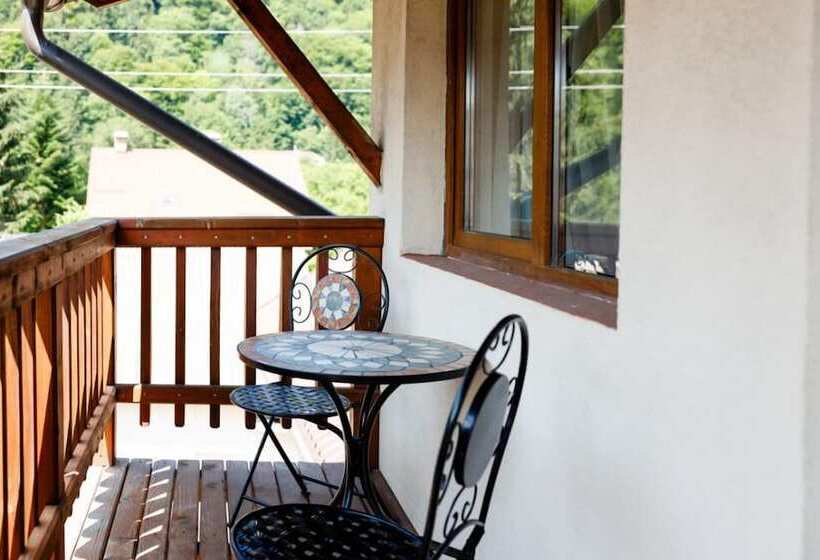 پانسیون La Colțul Castelului Bran