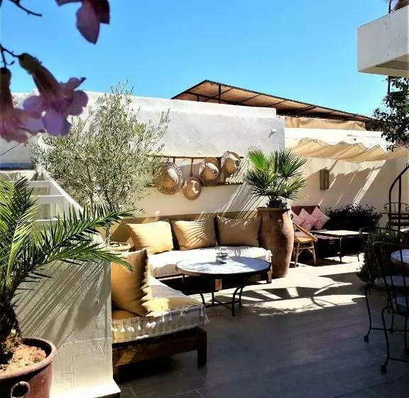 پانسیون Riad Safina