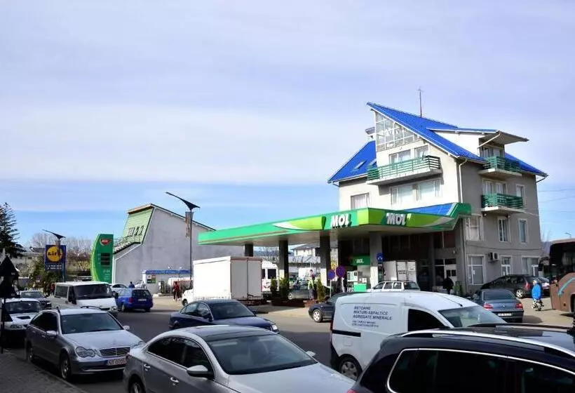 Pensiunea La Safari