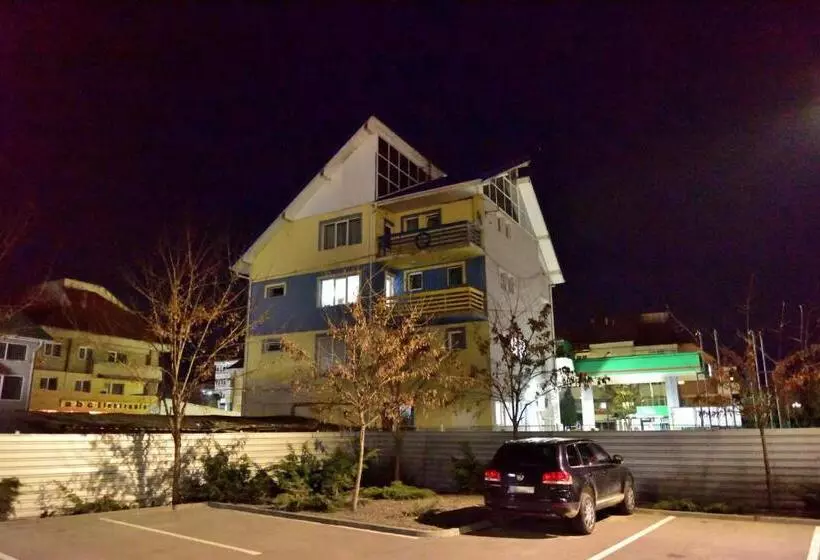 Pensiunea La Safari