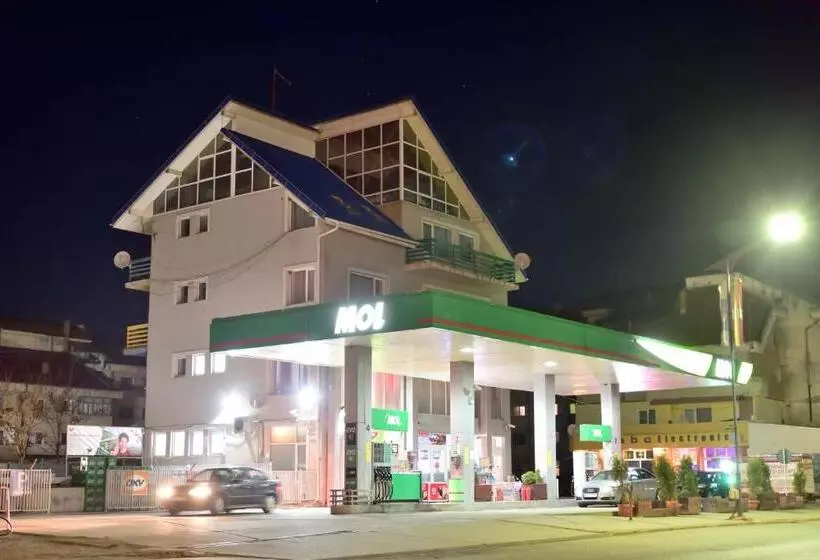 Pensiunea La Safari