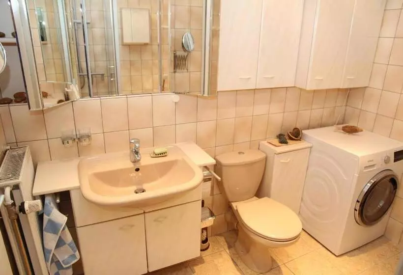 Christel Zwischenahn