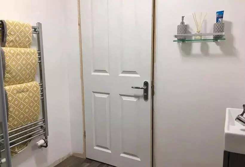 Daffodil House Annex, Cynghordy, West Wales