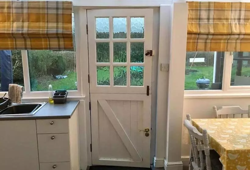 Daffodil House Annex, Cynghordy, West Wales