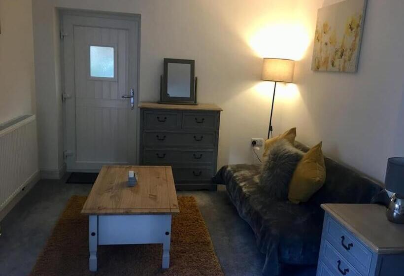 Daffodil House Annex, Cynghordy, West Wales