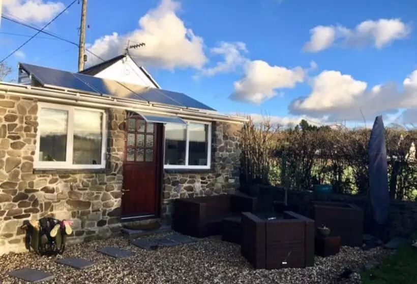 Daffodil House Annex, Cynghordy, West Wales