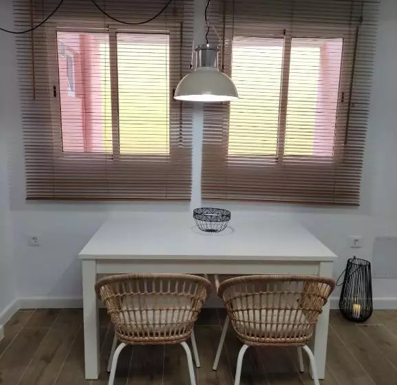 El Mercado Apartment