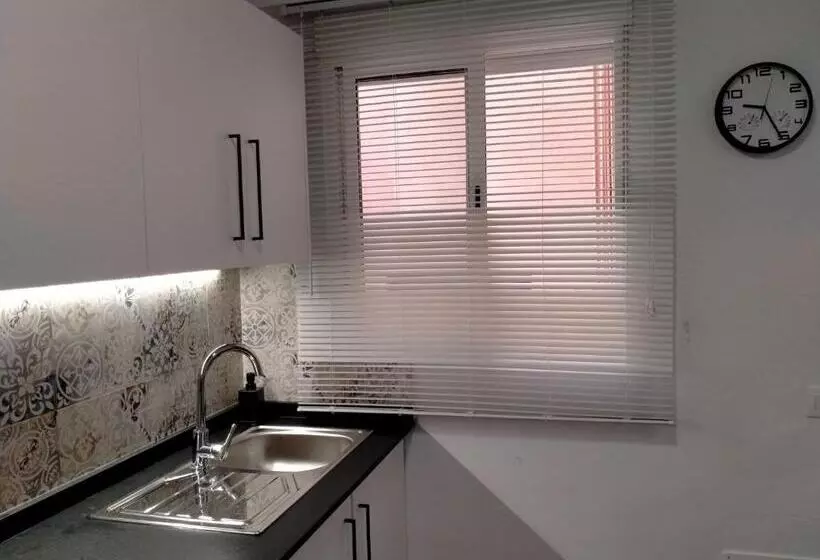 El Mercado Apartment